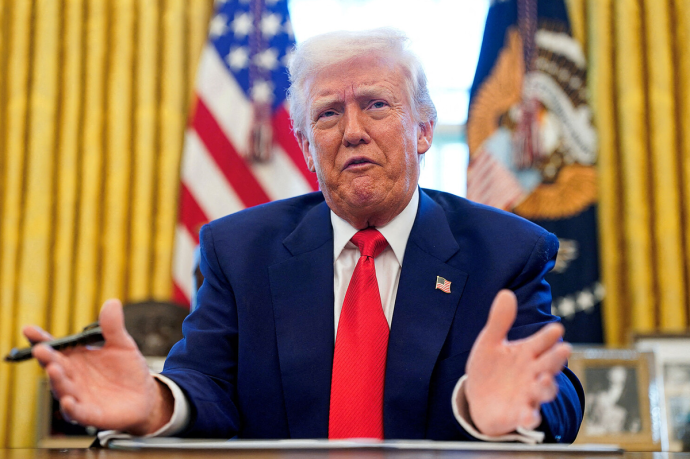 Трамп объяснил партнёрам, кто может вводить тарифные ограничения