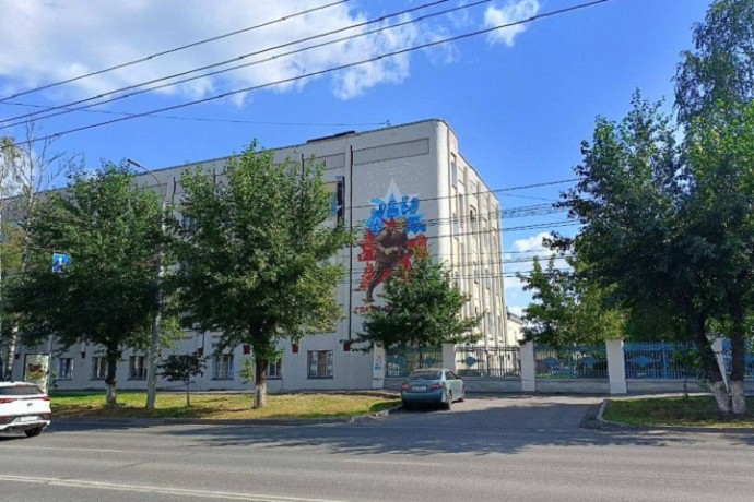 На стене военного госпиталя в Кирове появился мурал