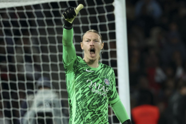 Кварацхелия оценил игру Сафонова в матче ПСЖ и "Атлетика"