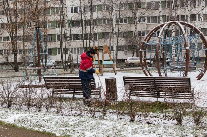 Почти 4 тыс. дворников и более 600 ед. спецтехники: как в Петербурге борются со снегом Почти 4 тыс. дворников и более 600 ед. спецтехники: как в Петербурге борются со снегом