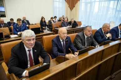 В Красноярском крае зарплаты повысят с первого января