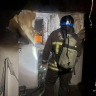 Пожарные спасли 18 человек из горящей высотки в Уфе