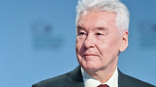 Собянин вручил награды заслуженным москвичам