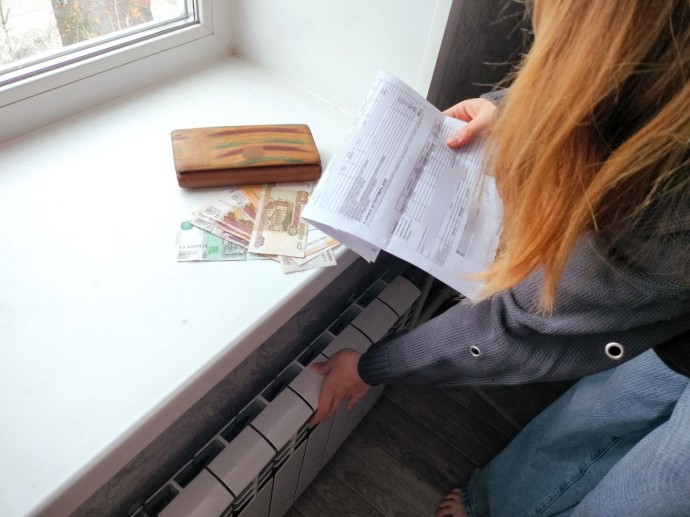 Раннее отопление в Пензе: кто-то мёрзнет в холодных квартирах, а кто-то «топит улицу»