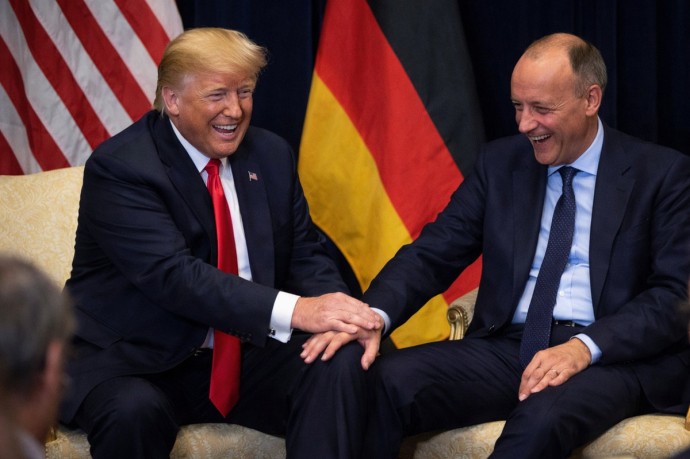 Президент США показал, как «будет обращаться с Германией» и ударил Мерца