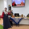 Тулячка спела песню «Дай балалайку» с участниками вечера русской культуры в Малайзии