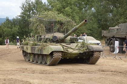 В Словакии оснастили танки «хилой» защитой от дронов