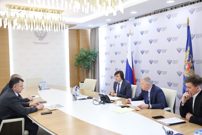 Сергей Кравцов обсудил с Юрием Слюсарем обновление образовательной инфраструктуры Ростовской области