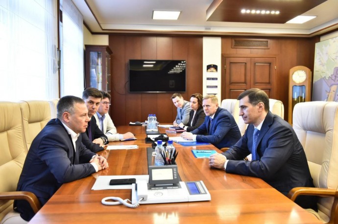 Михаил Евраев и Борис Эбзеев обсудили развитие электросетевого комплекса Ярославской области