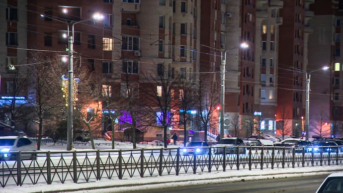 На участке улицы Савушкина установили более 300 новых светодиодных фонарей На участке улицы Савушкина установили более 300 новых светодиодных фонарей