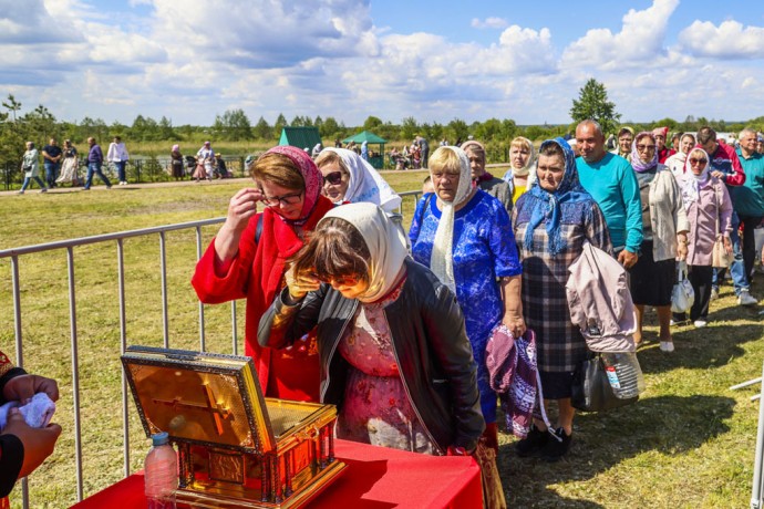 В Мамонтовской пустыни прошли торжества в честь Николая Чудотворства