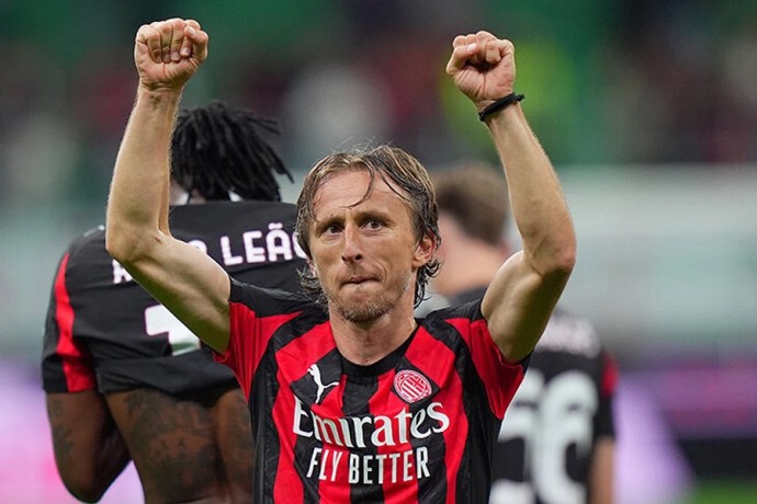 "Милан" хочет продлить контракт с 40-летним Модричем "Милан" хочет продлить контракт с 40-летним Модричем