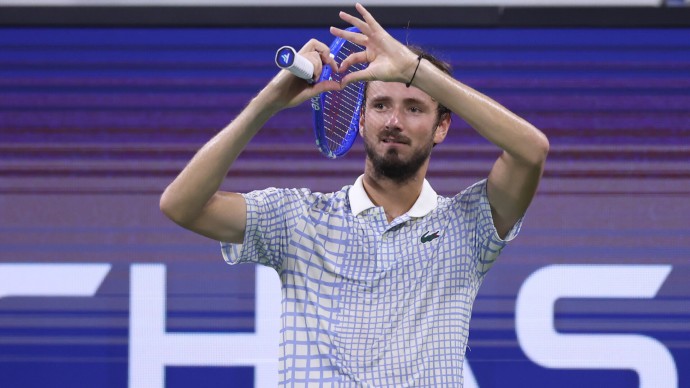 Кириос похвалил Медведева после скандала с россиянином на US Open