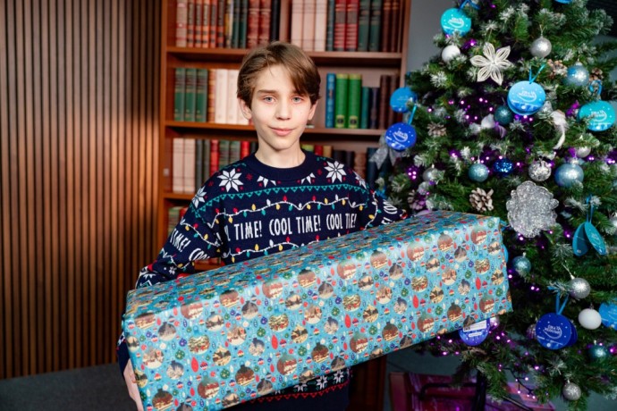 Сергей Кравцов исполнил новогоднюю мечту 11-летнего мальчика в рамках «Елки желаний»