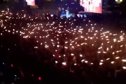 В Армении на факельном шествии сожгли флаг Турции