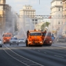 Коммунальные службы Москвы чаще поливают дороги из-за жары