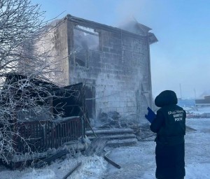 Уголовное дело возбудили после гибели людей при пожаре в Октемцах