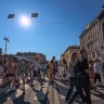 «Оранжевый» уровень означает повышенный риск для здоровья — особенно для пожилых людей и детей