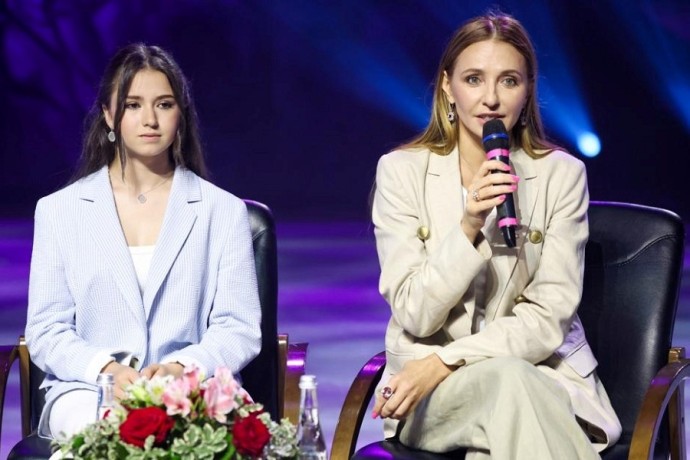 Навка пообещала вернуть Валиеву на международные соревнования: "Делаем всё возможное"