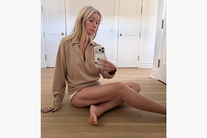 53-летняя Гвинет Пэлтроу опубликовала фото в ультракоротких шортах
