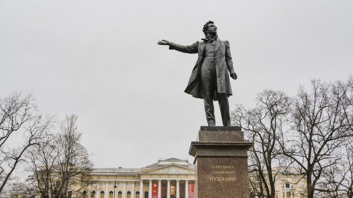 Памятник Пушкину на площади Искусств ждёт реставрация