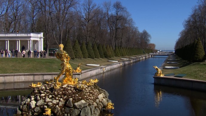 С 5 ноября вход в парки Петергофа станет бесплатным С 5 ноября вход в парки Петергофа станет бесплатным