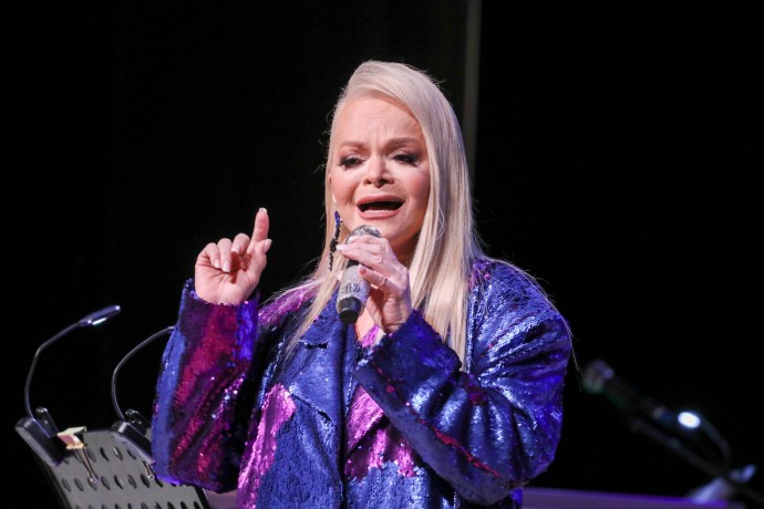 РИА: На первый в 2026-м концерт Долиной в Москве продали 20 % билетов