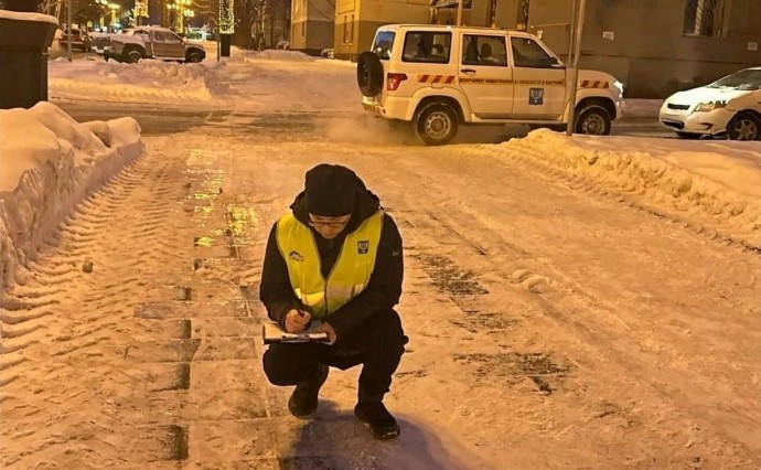 Очень скользко и снег: подрядчиков заставят лучше работать на улицах в Южно-Сахалинске Очень скользко и снег: подрядчиков заставят лучше работать на улицах в Южно-Сахалинске