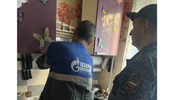 Газовщики проверили квартиры ярослацев с помощью судебных приставов