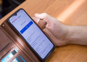 Минцифры заявило о постепенном отказе от СМС при входе в Госуслуги Минцифры заявило о постепенном отказе от СМС при входе в Госуслуги