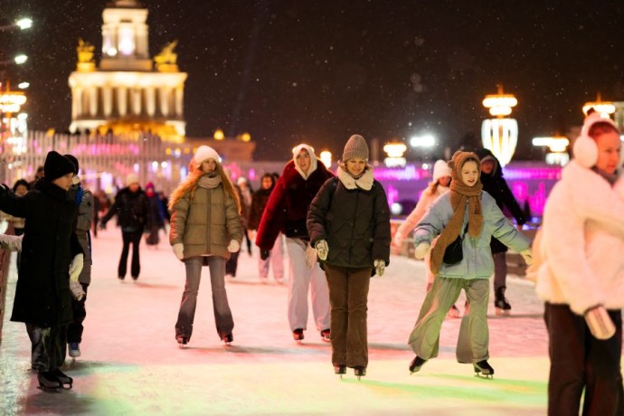 Сергунина: Каток на ВДНХ откроется 25 ноября Сергунина: Каток на ВДНХ откроется 25 ноября