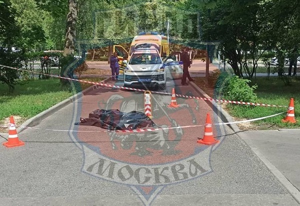 На северо-западе Москвы водитель грузовика насмерть сбил пожилую женщину
