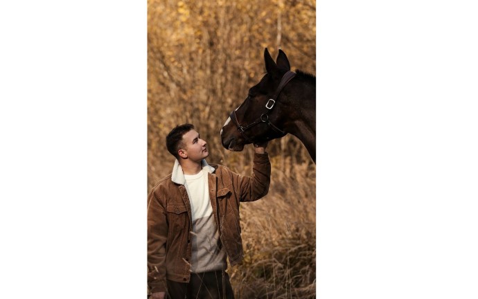 В Ярославской области молодой человек предпочел деревню городу и стал фермером-блогером В Ярославской области молодой человек предпочел деревню городу и стал фермером-блогером