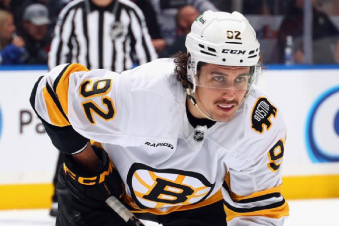 Российский нападающий "Бостона" Хуснутдинов повторил редкое достижение в НХЛ