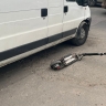 Человек пострадал при столкновении микроавтобуса и самоката в центре Калуги