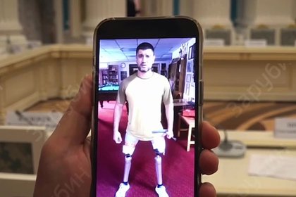 «Разрешите доложиться». Потерявший обе ноги боец обратился к Путину. Два года назад президента просили повлиять на него «Разрешите доложиться». Потерявший обе ноги боец обратился к Путину. Два года назад президента просили повлиять на него