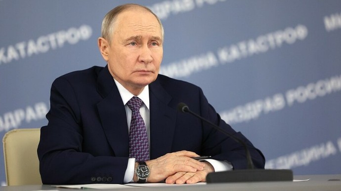 Путин поздравил сотрудников скорой помощи с профессиональным праздником