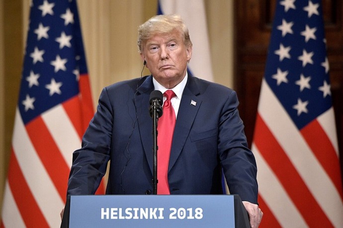 Трамп оценил иранскую атаку как слабую и поблагодарил за предупреждение