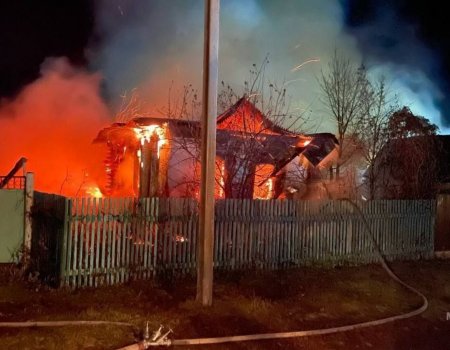 Ночью в Башкирии два человека пострадали во время пожара Ночью в Башкирии два человека пострадали во время пожара