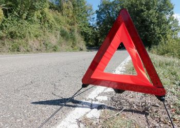 В Приамурье водитель авто, который врезался в стоящий на трассе грузовик, попытался обжаловать штраф