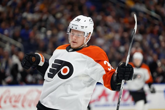 Три очка Мичкова и Гребёнкина принесли "Филадельфии" победу над "Ванкувером"