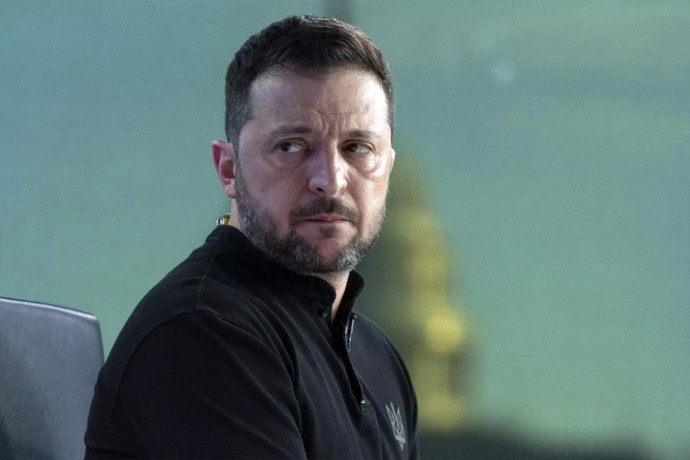 В Киеве сообщили о плане Зеленского нанести удар по России В Киеве сообщили о плане Зеленского нанести удар по России