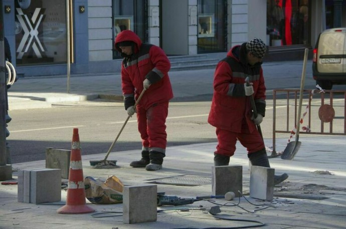 Депутаты рассмотрят законопроект о праве работодателей увольнять мигрантов Депутаты рассмотрят законопроект о праве работодателей увольнять мигрантов