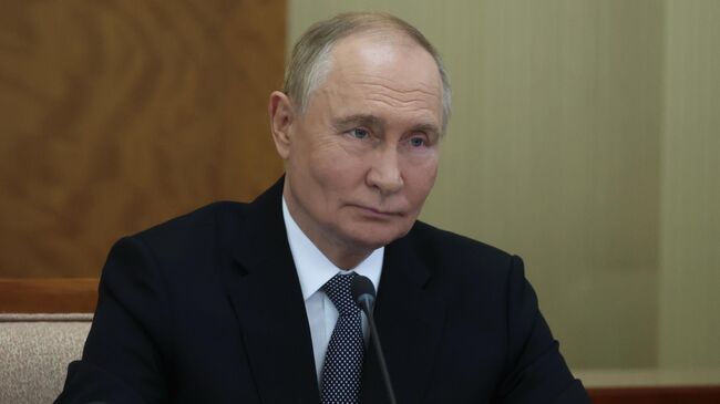 Путин рассказал о разработке Стратегии развития молодежной политики СГ