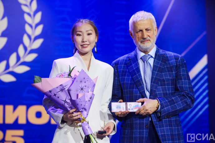 Лучшим деятелям спорта Якутии вручили заслуженные награды