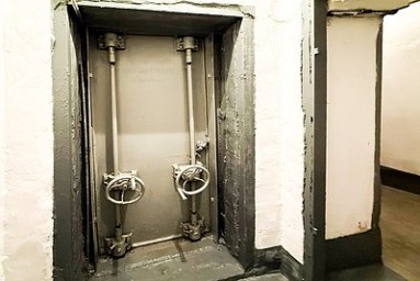 Жена Запашного рассказала о бомбоубежищах в израильских квартирах