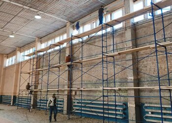 В Шимановске начался капитальный ремонт спортзала