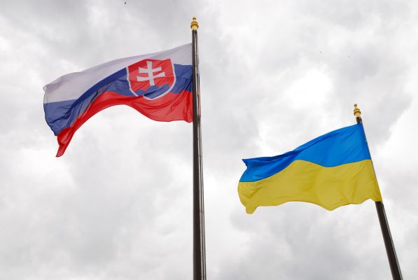 Словакия и Украина проведут встречу на уровне правительств, тема засекречена