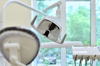 В СФ призвали открывать стоматологические кабинеты во всех российских школах