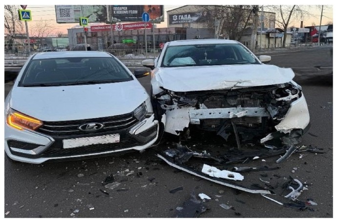 Проезд на красный сигнал светофора в Вологде привел к ДТП